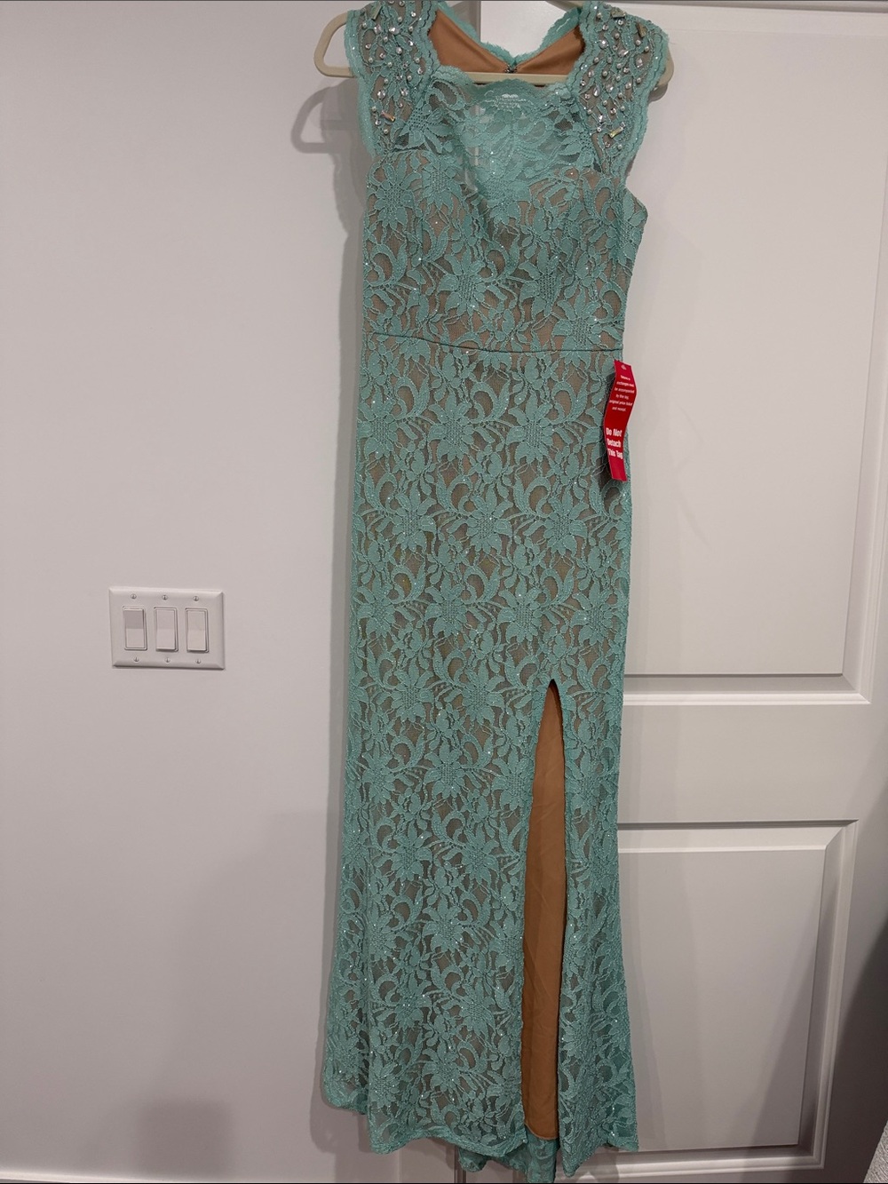 Sleeveless Mint Lace Evening Gown with Front Slit